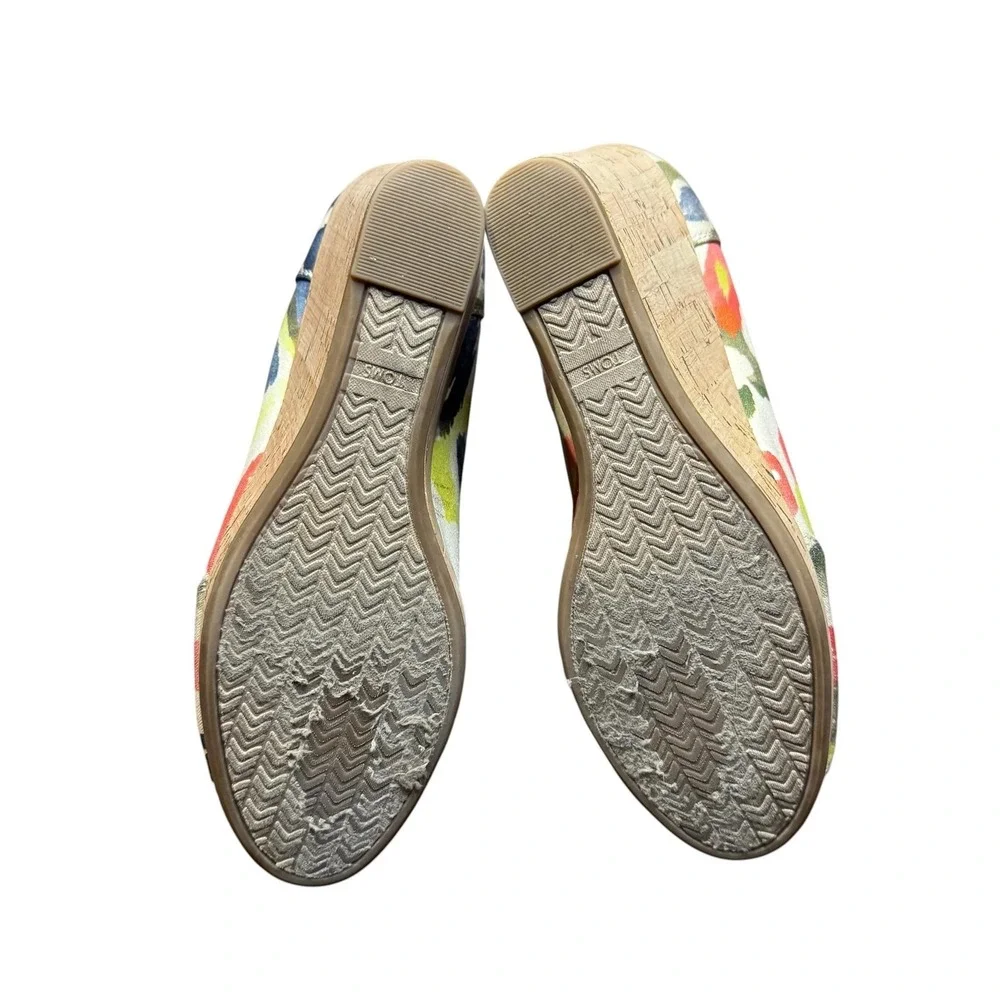 TOMS Shoes Womens Size 8.5‎ Multicolor Floral Peep Toe Cork Platform Wedge Heels